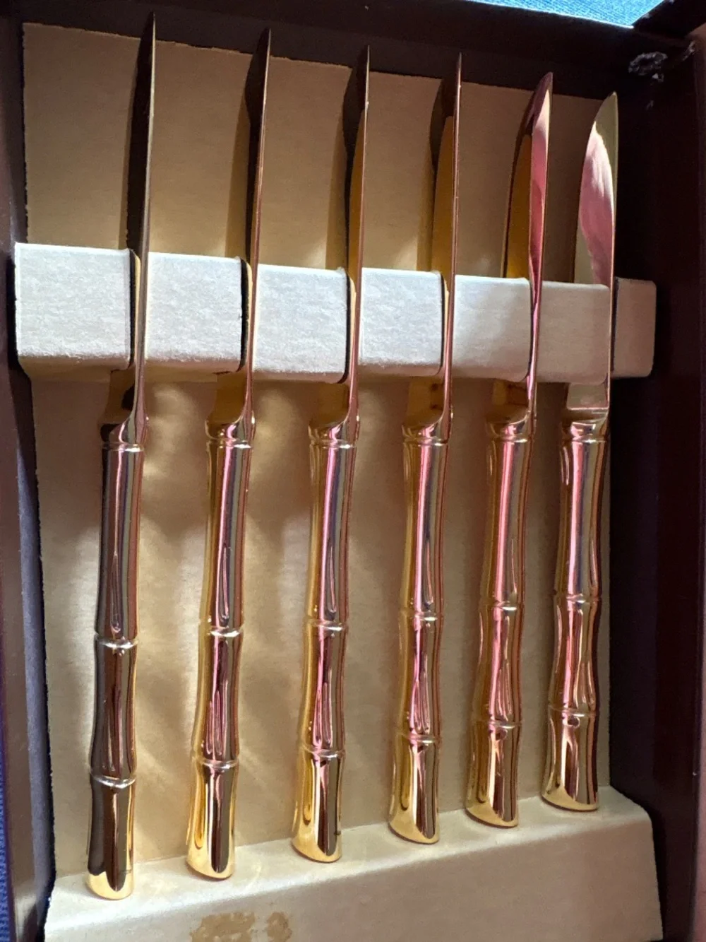 Supreme cutlery set of 6 small knives